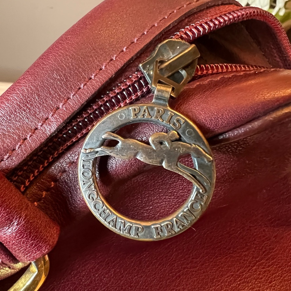 LONGCHAMP Elegant Burgundy Leather Men's Crossbody Messenger Bag - UNISEX - Picture 15 of 15